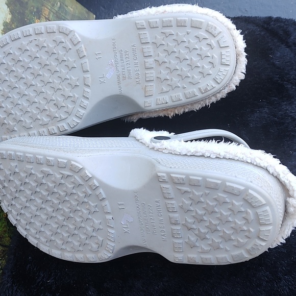 SILVER SHOES - Picture 6 of 7